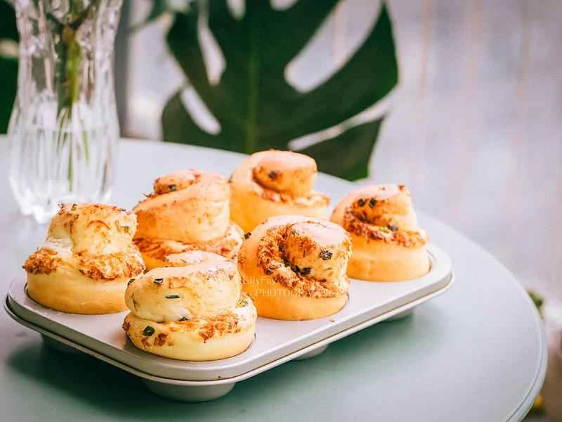 How to make pure milk hand-torn toast: Step 1