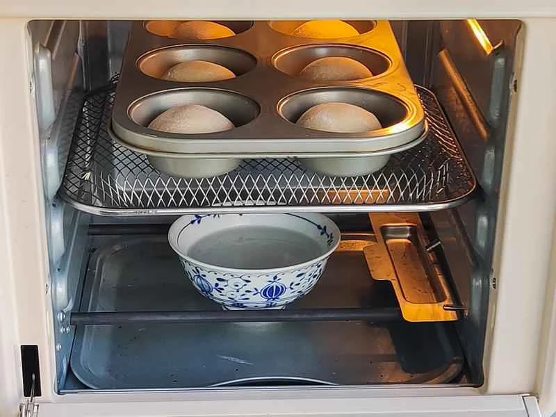 How to make pure milk hand-torn toast: Step 1