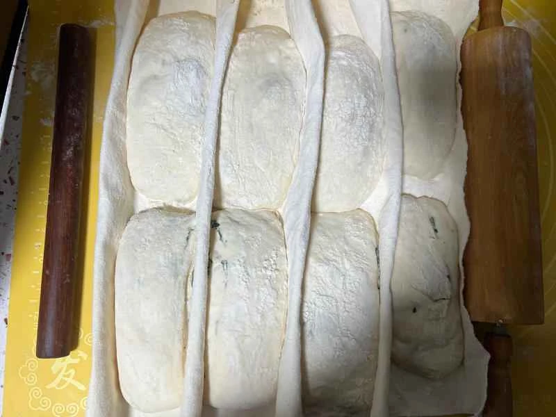 How to make pure milk hand-torn toast: Step 1