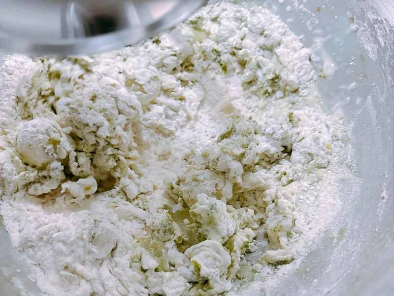 How to make pure milk hand-torn toast: Step 1