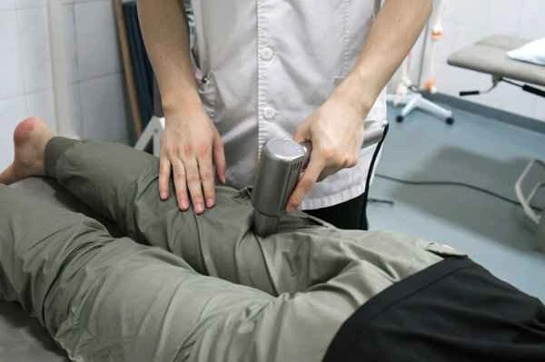 What's the best way to repair facial scars?