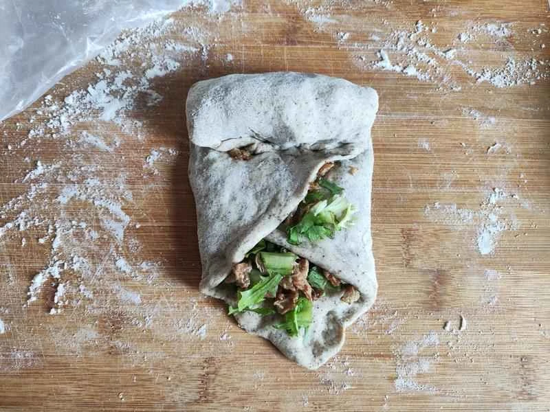 How to make pure milk hand-torn toast: Step 1