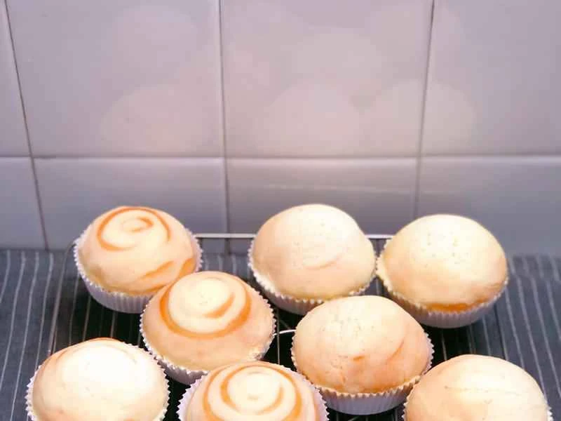 How to make pure milk hand-torn toast: Step 1