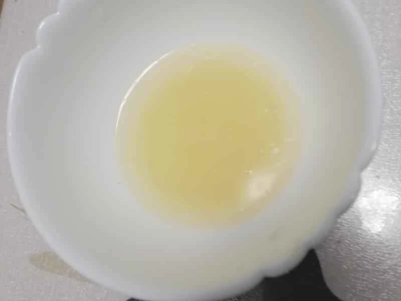 How to make pure milk hand-torn toast: Step 1