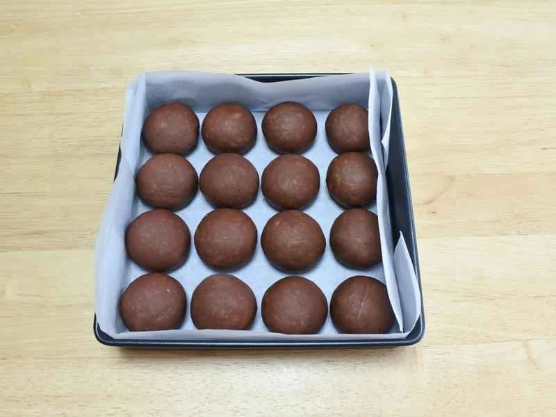 How to make pure milk hand-torn toast: Step 1