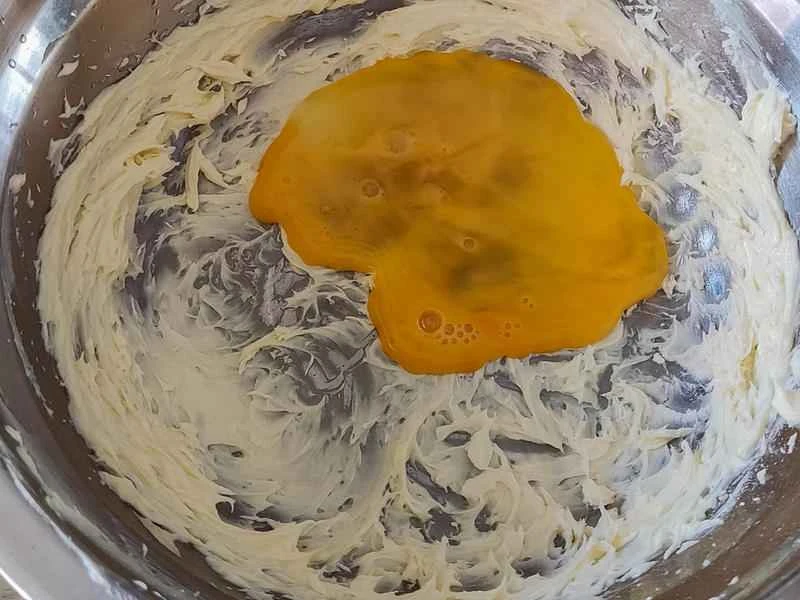 How to make pure milk hand-torn toast: Step 1