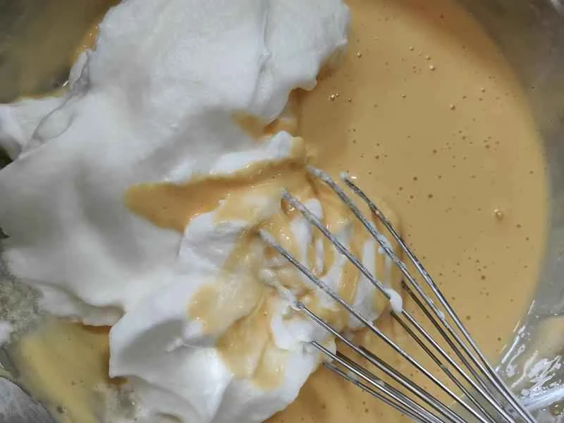 How to make pure milk hand-torn toast: Step 1