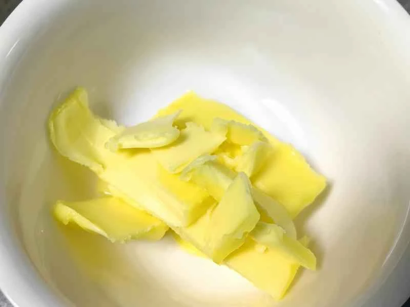 How to make pure milk hand-torn toast: Step 1