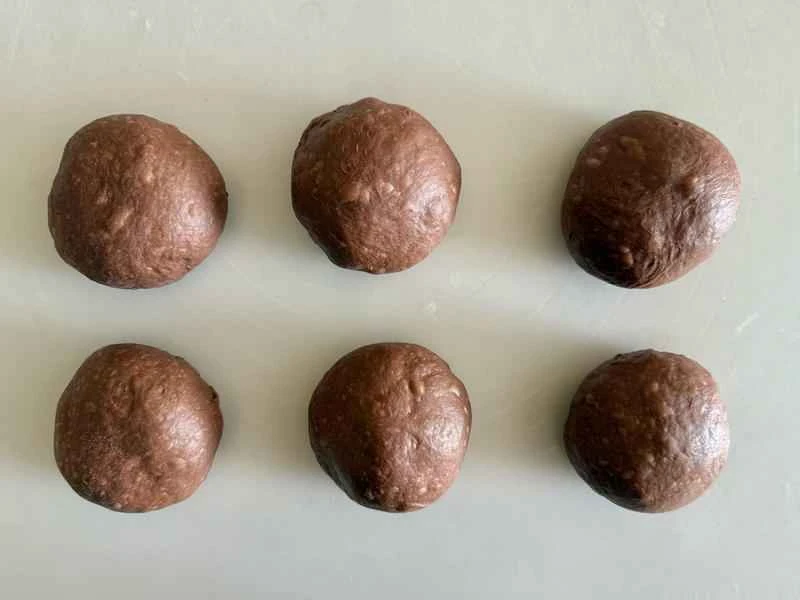 How to make pure milk hand-torn toast: Step 1