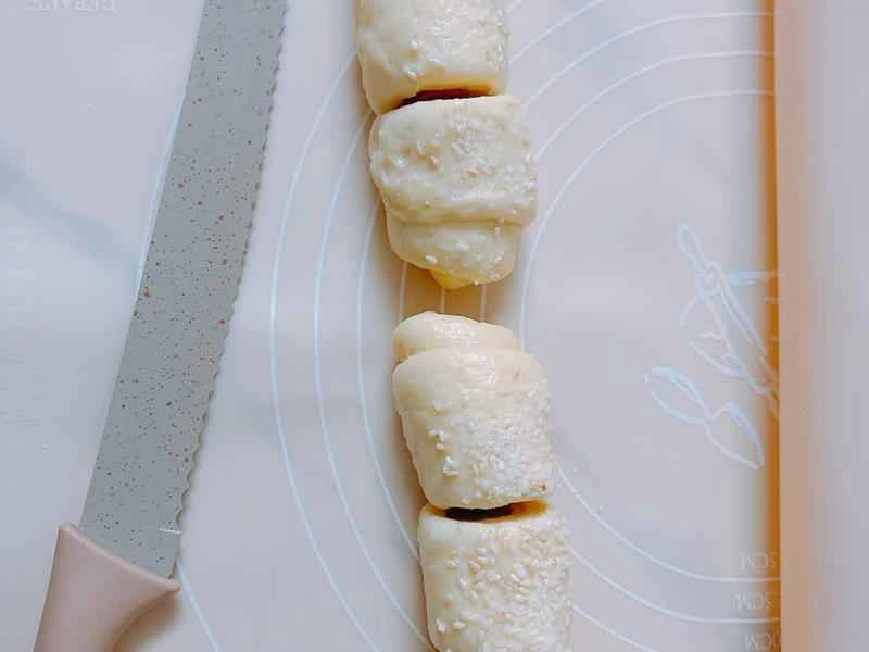 How to make pure milk hand-torn toast: Step 1