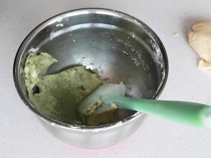 How to make pure milk hand-torn toast: Step 1