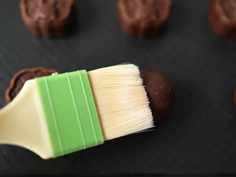 How to make pure milk hand-torn toast: Step 1