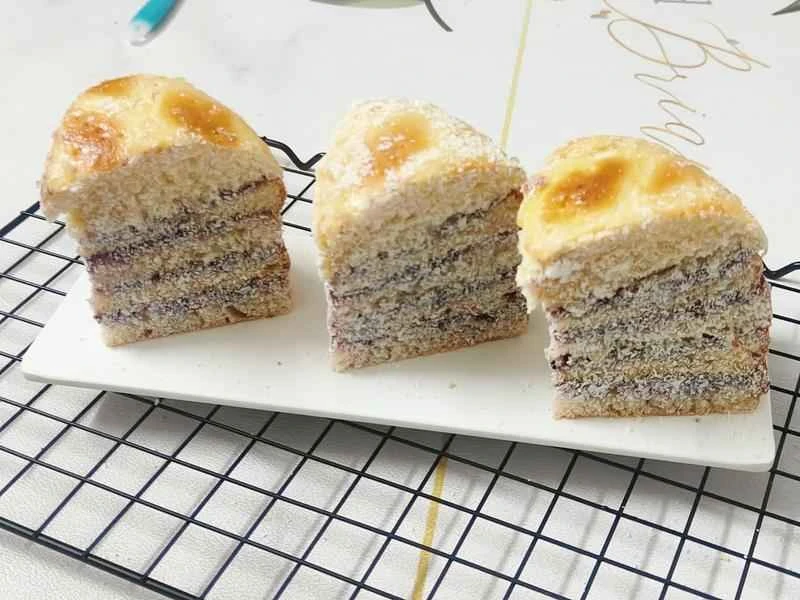 How to make pure milk hand-torn toast: Step 1