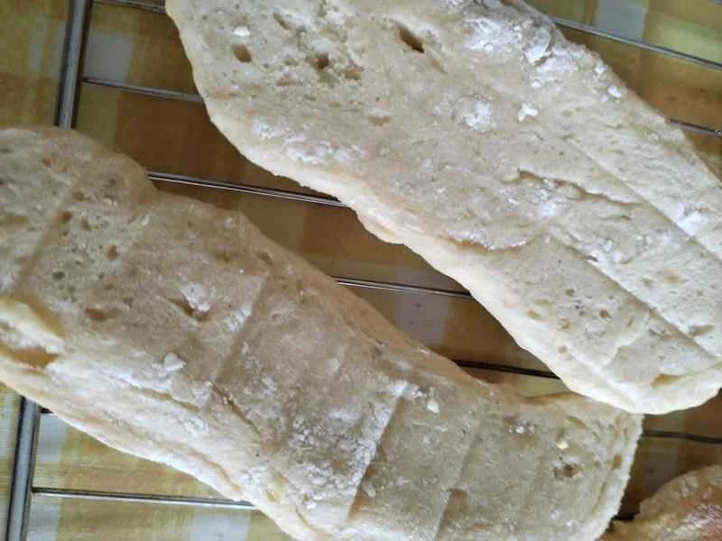 How to make pure milk hand-torn toast: Step 1