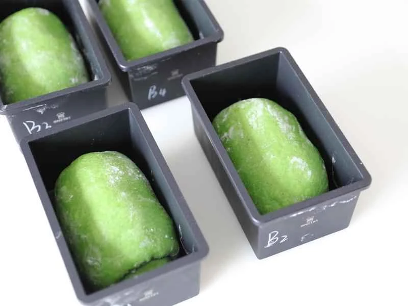 How to make pure milk hand-torn toast: Step 1