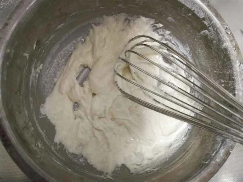 How to make pure milk hand-torn toast: Step 1