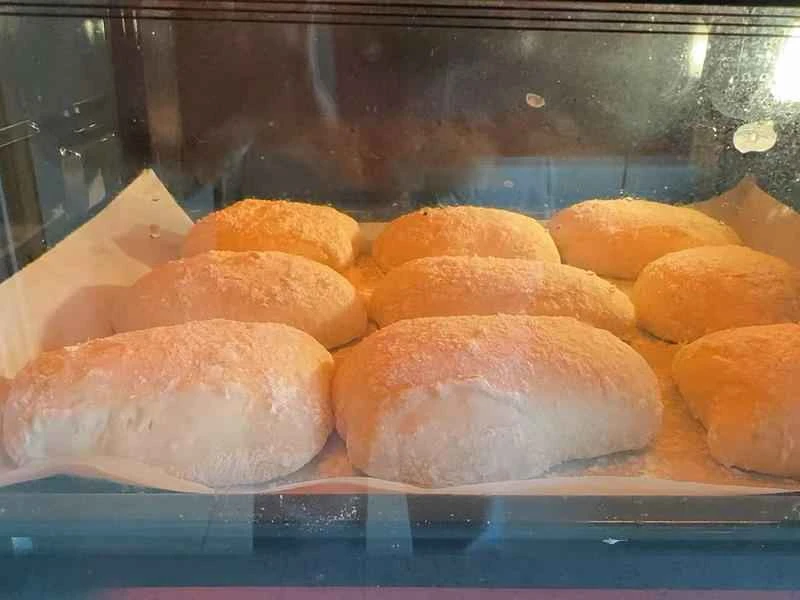 How to make pure milk hand-torn toast: Step 1