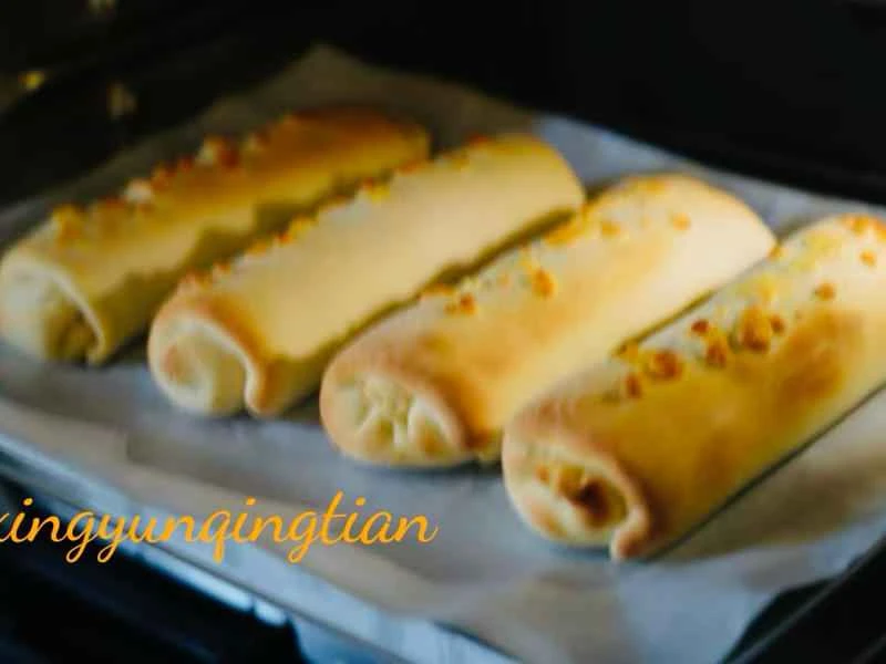 How to make pure milk hand-torn toast: Step 1