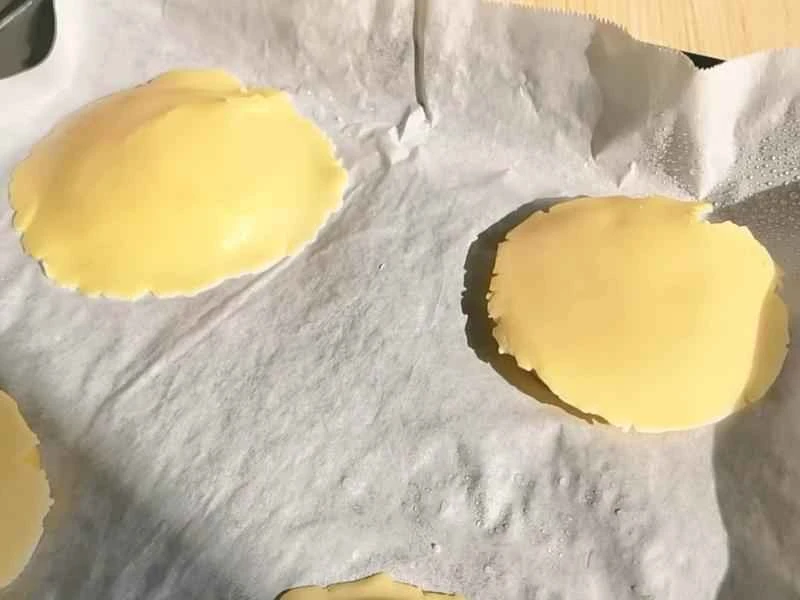 How to make pure milk hand-torn toast: Step 1