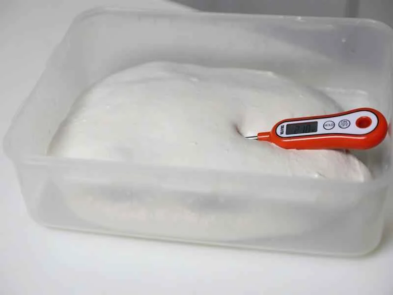 How to make pure milk hand-torn toast: Step 1