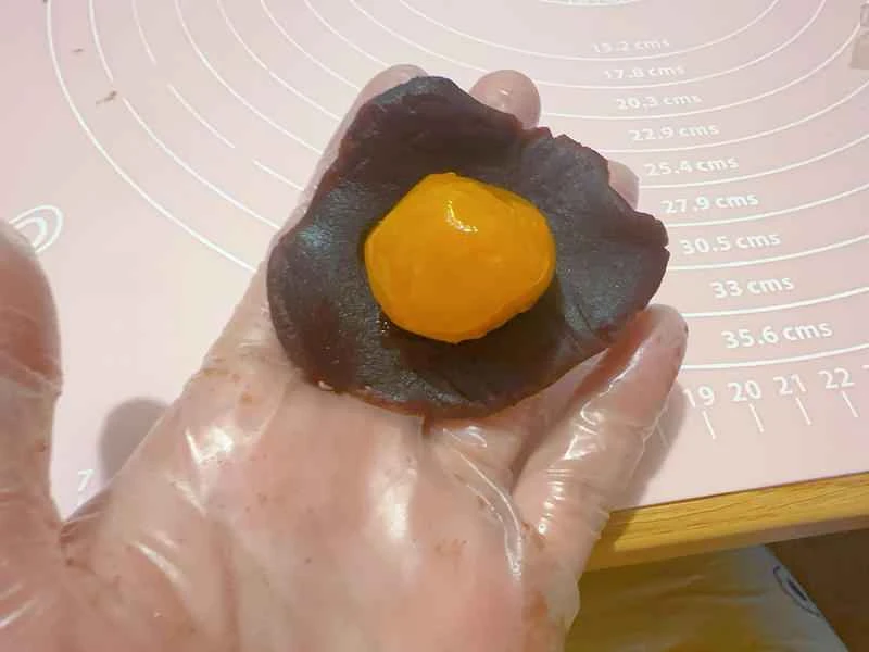 How to make pure milk hand-torn toast: Step 1