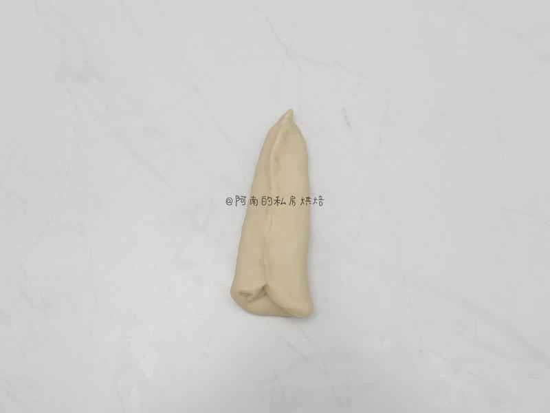 How to make pure milk hand-torn toast: Step 1