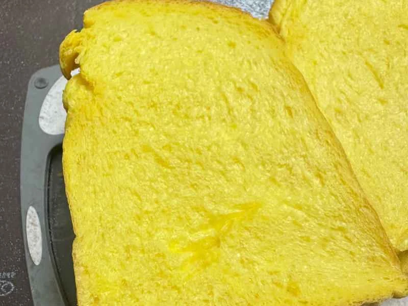 How to make pure milk hand-torn toast: Step 1