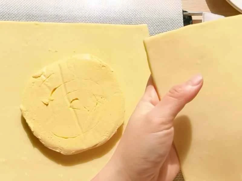 How to make pure milk hand-torn toast: Step 1