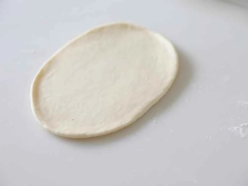 How to make pure milk hand-torn toast: Step 1