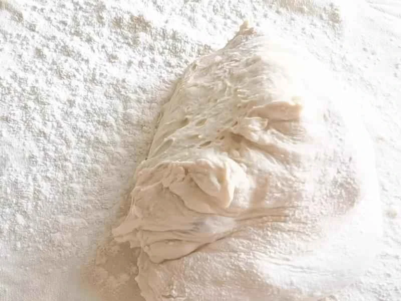 How to make pure milk hand-torn toast: Step 1