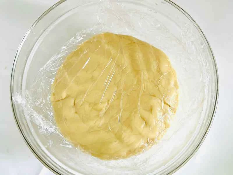 How to make pure milk hand-torn toast: Step 1