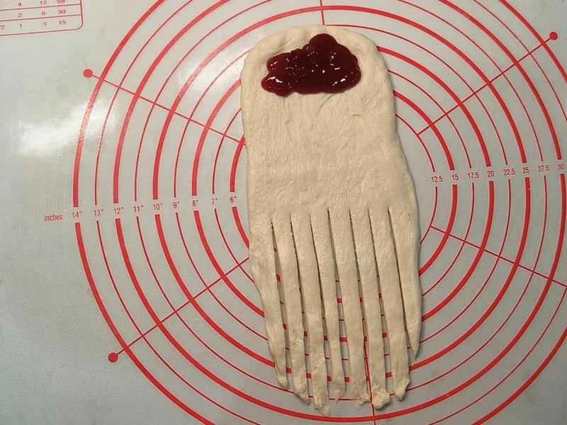 How to make pure milk hand-torn toast: Step 1