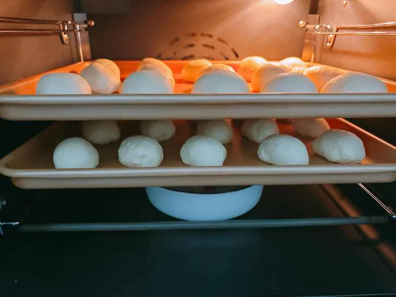 How to make pure milk hand-torn toast: Step 1