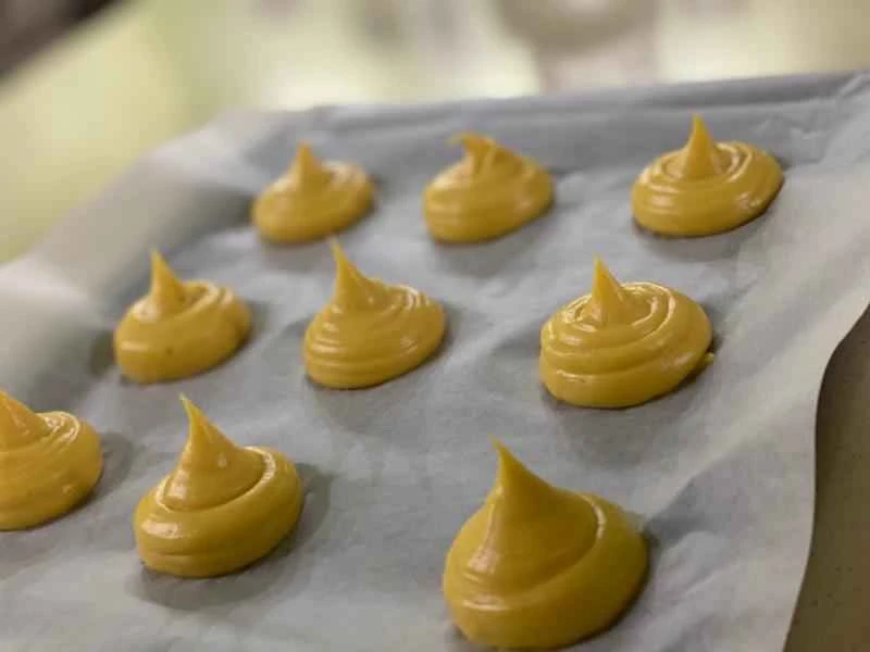 How to make pure milk hand-torn toast: Step 1