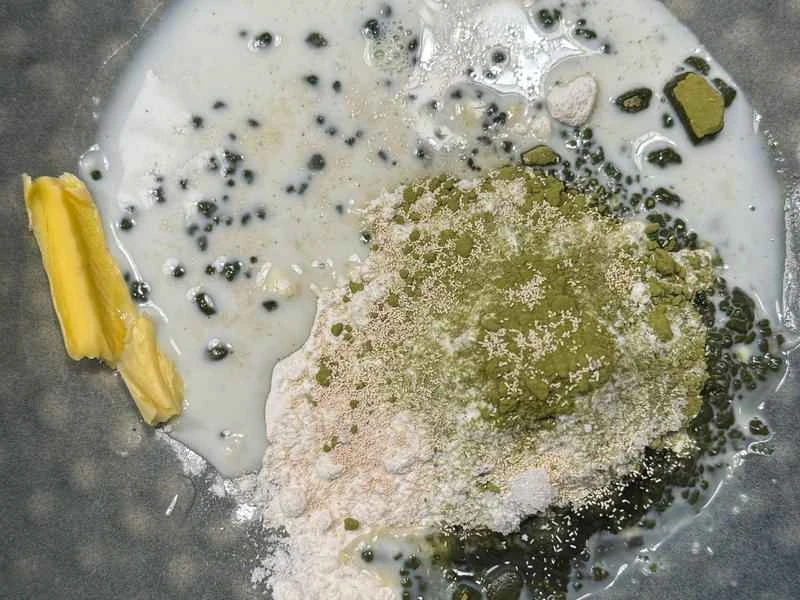 How to make pure milk hand-torn toast: Step 1