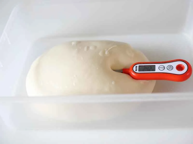 How to make pure milk hand-torn toast: Step 1