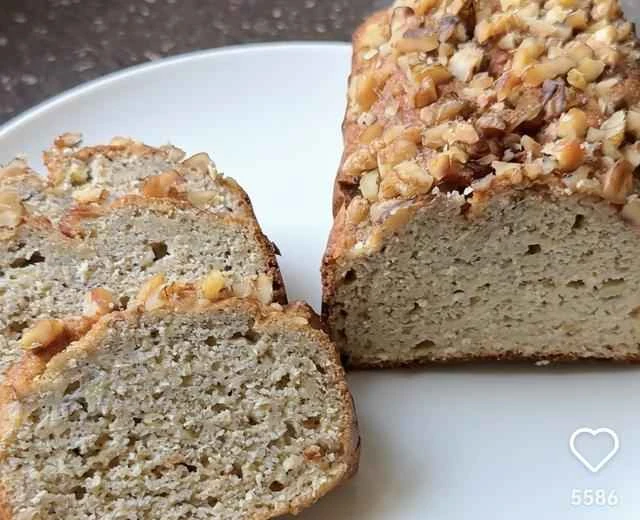 Baking | Recipe for Banana Oatmeal Cake*