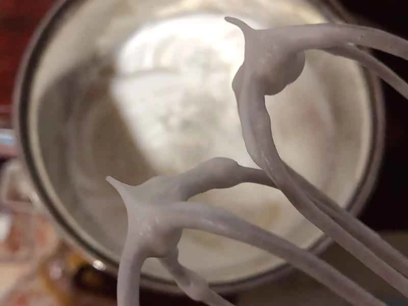 How to make pure milk hand-torn toast: Step 1