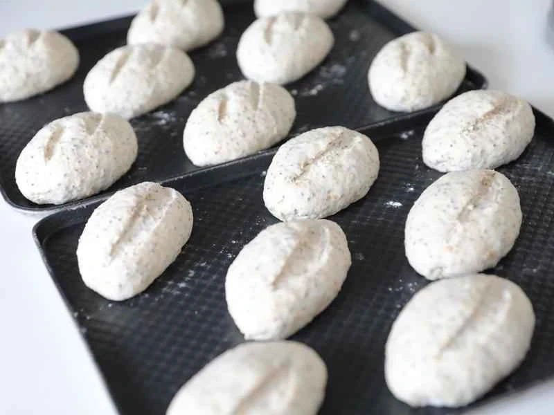 How to make pure milk hand-torn toast: Step 1