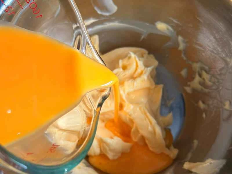 How to make pure milk hand-torn toast: Step 1