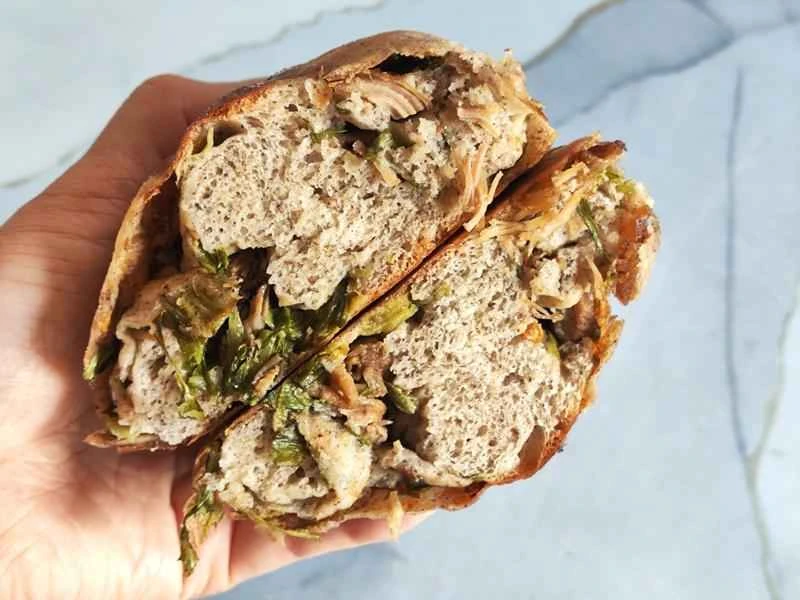 How to make pure milk hand-torn toast: Step 1