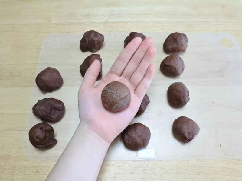 How to make pure milk hand-torn toast: Step 1