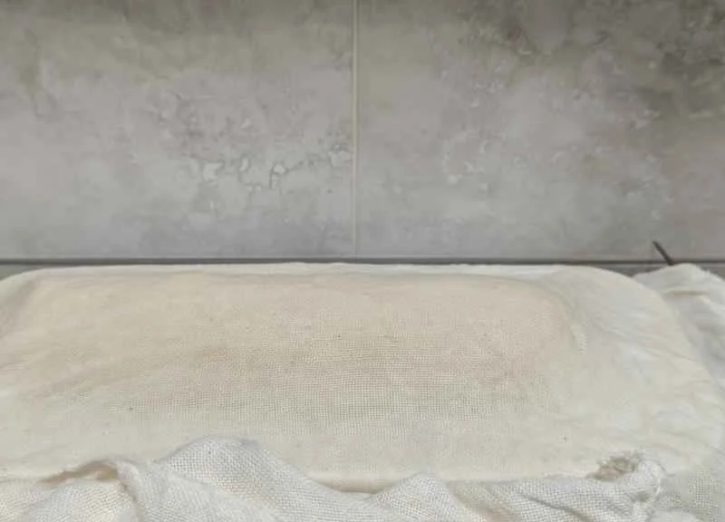 How to make pure milk hand-torn toast: Step 1