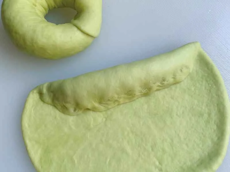 How to make pure milk hand-torn toast: Step 1