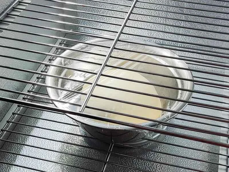 How to make pure milk hand-torn toast: Step 1