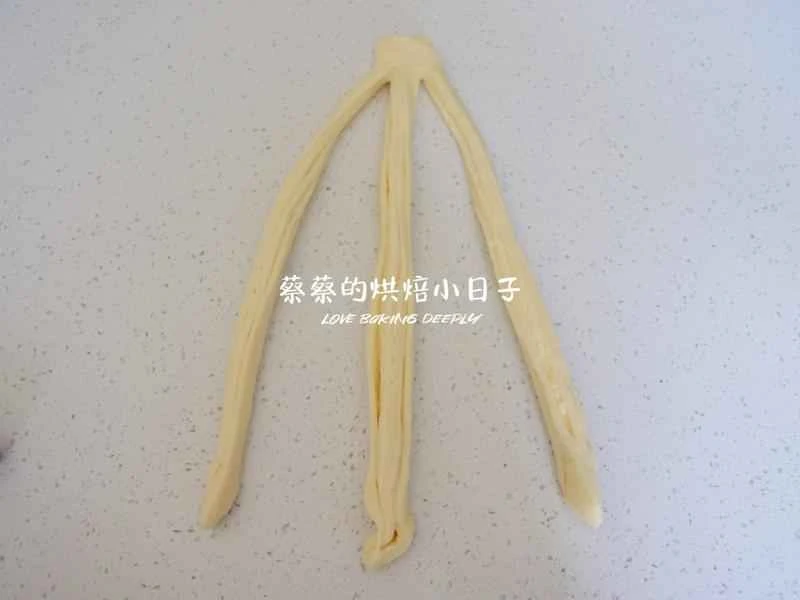 How to make pure milk hand-torn toast: Step 1