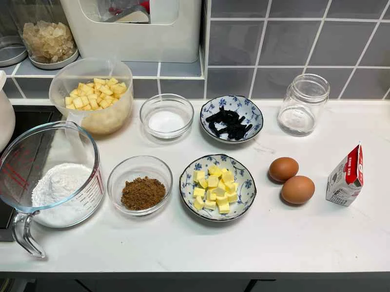 How to make pure milk hand-torn toast: Step 1