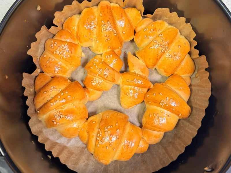 How to make pure milk hand-torn toast: Step 1