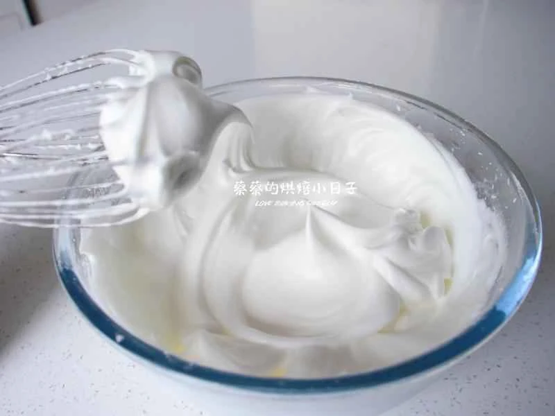 How to make pure milk hand-torn toast: Step 1