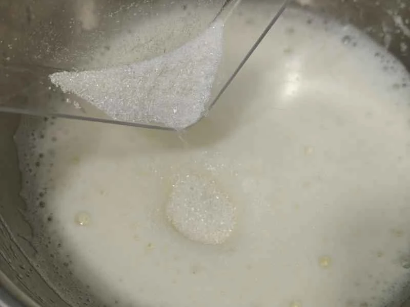 How to make pure milk hand-torn toast: Step 1